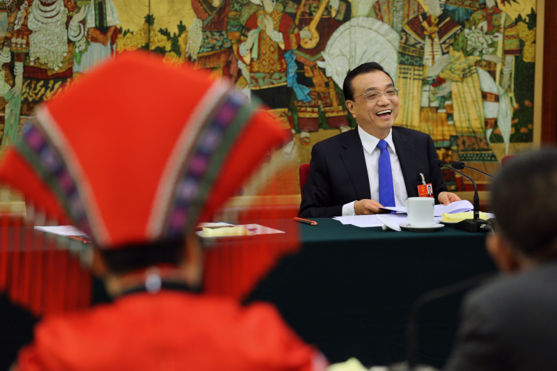 李克强参加广西团审议：不怕你们 建议多，就怕你们不提