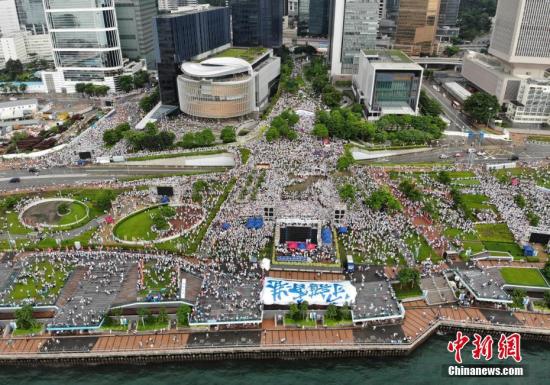 香港观察：挑战国威者，律法绝不容
