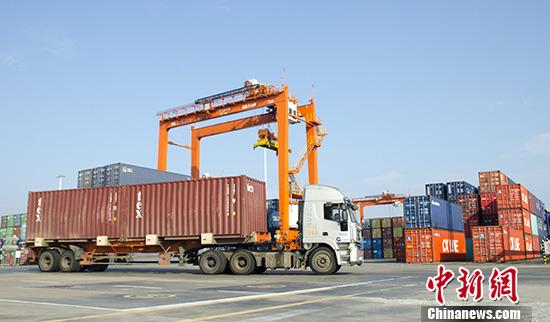前11月云南外贸进出口额首破2000亿元